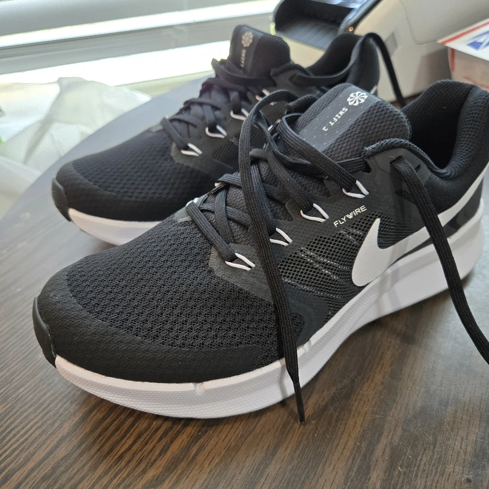 NWOT Nike Run Swift 3 Men's Road Running Shoes